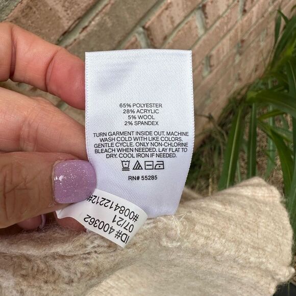 Classic Cream Open-Front Sweater by Express - Picture 5 of 8